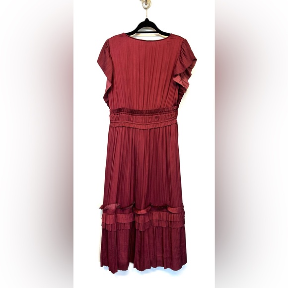 Roan + Ryan Evereve Talulah Wine Satin Shirred Tiered Ruffle Trim Midi Dress M - Picture 7 of 8